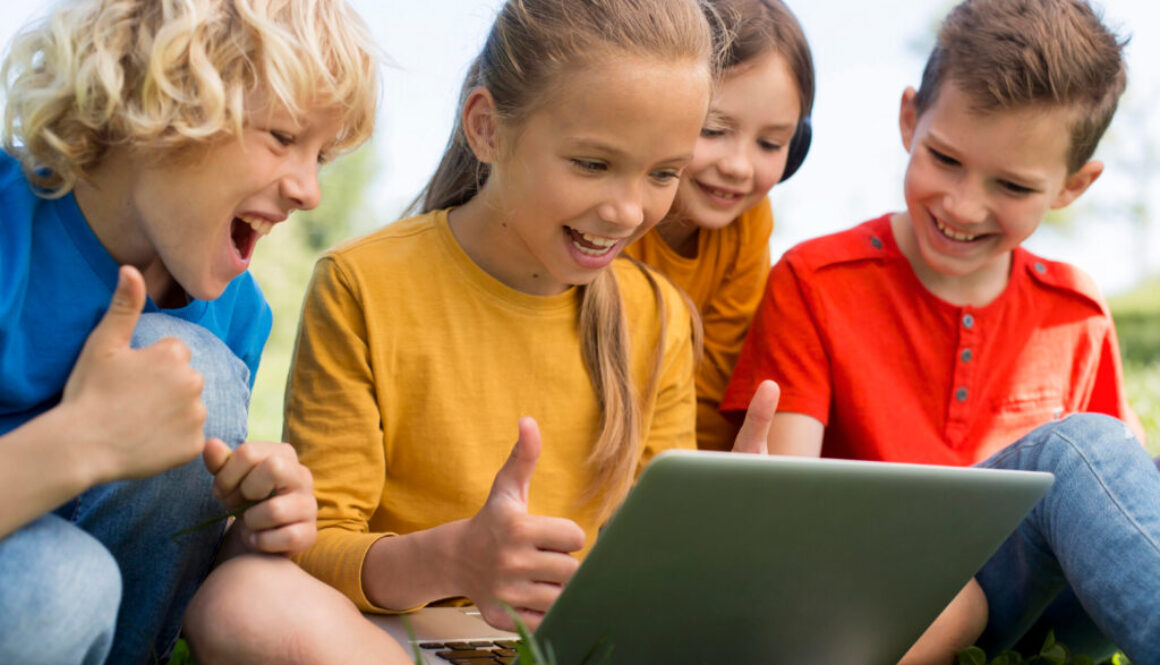 digitaalne-kompetencije-deca-fondacija-za-bezbednost-dece-na-internetu