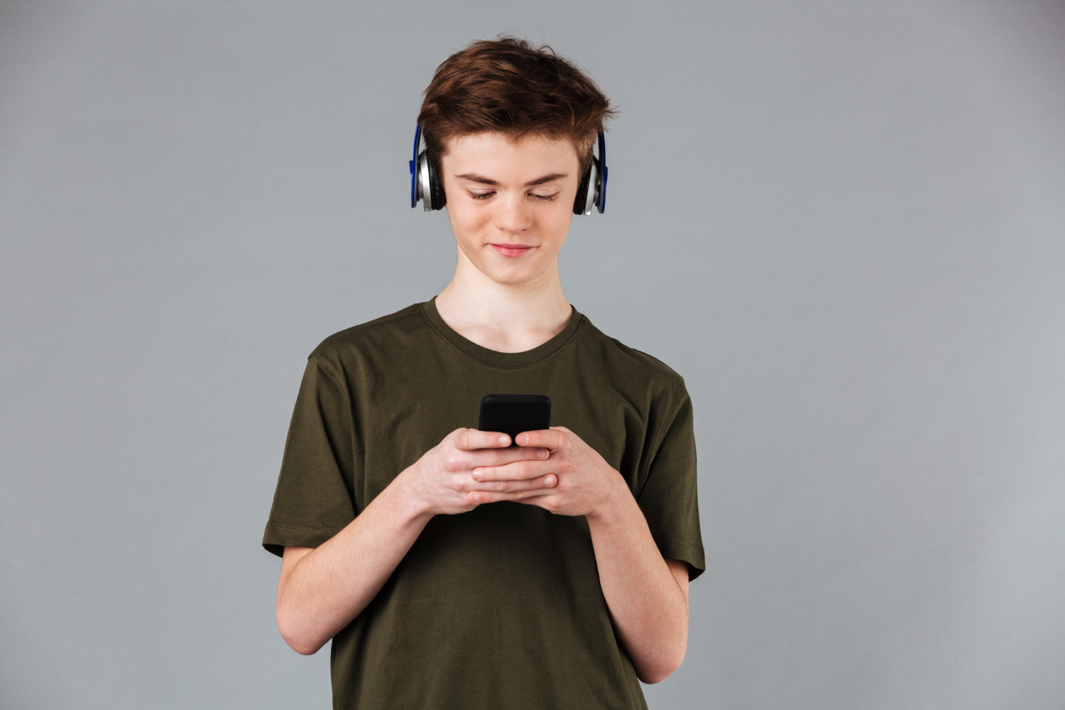 portrait-smiling-male-teenager
