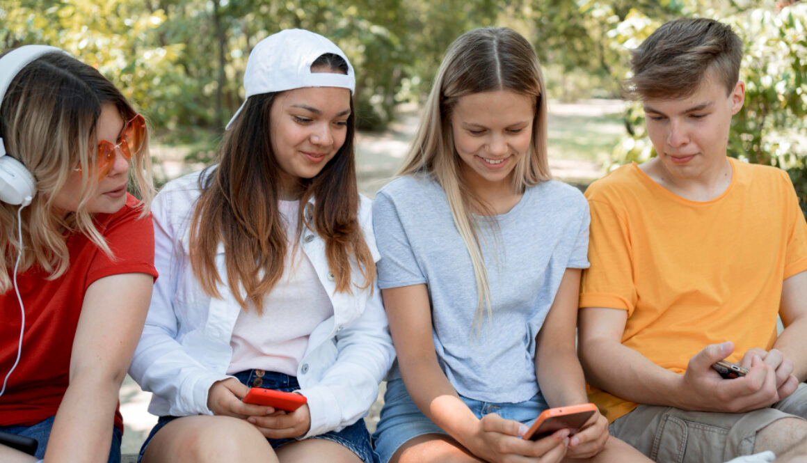 deca-mobilni-telefoni-skola
