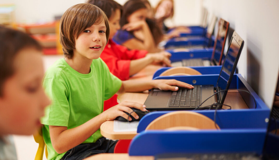 deca-bezbednost-internet-multitasking-fondacija