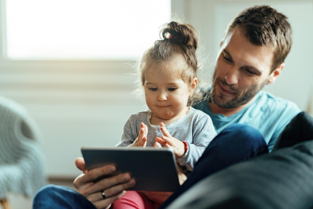 bebe-ekrani-deca-bezbednost-internet-fondacija